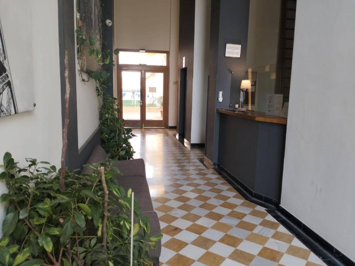Estudio Fibes-Lux Sevilla Luaran gambar